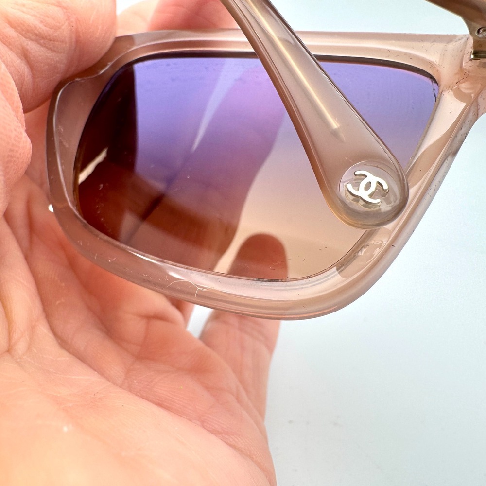 Chanel Sunglasses Square Translucent Brown Gradient Lens Italy 5551U & Case COA - Picture 7 of 17